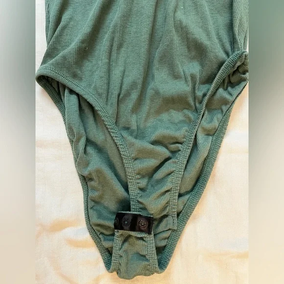 H&M Bodysuit - Picture 6 of 6